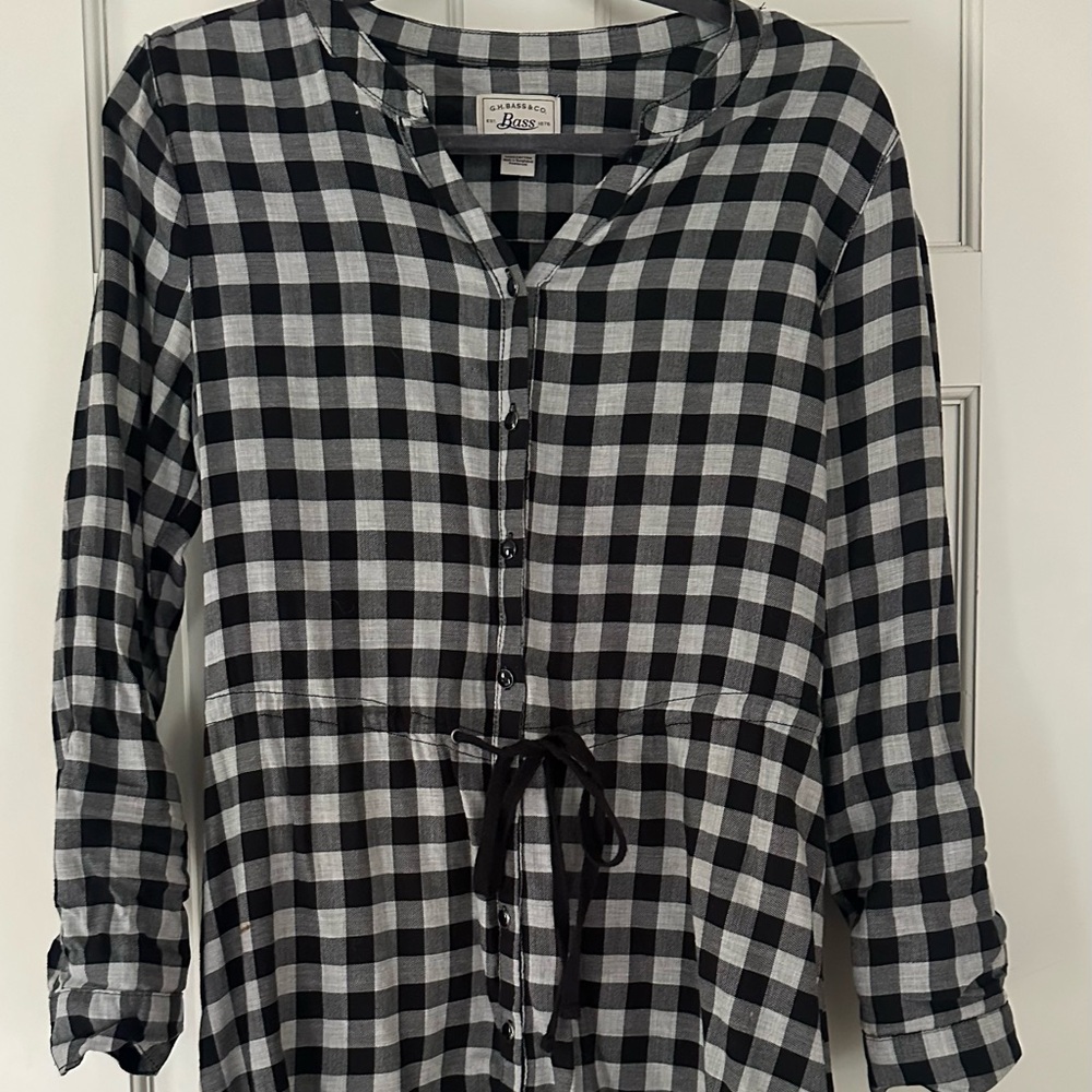 Bass plaid tie dress Size Medium Mid Thigh length.